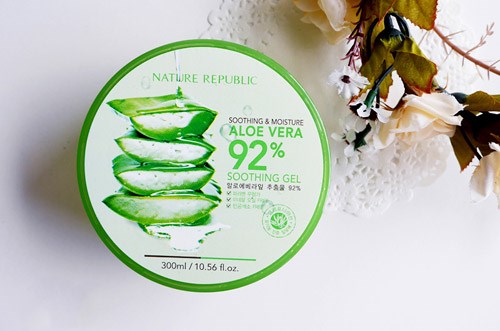 Đánh giá hũ gel lô hội Nature Republic Soothing Moisture Aloe 92% Soothing Gel