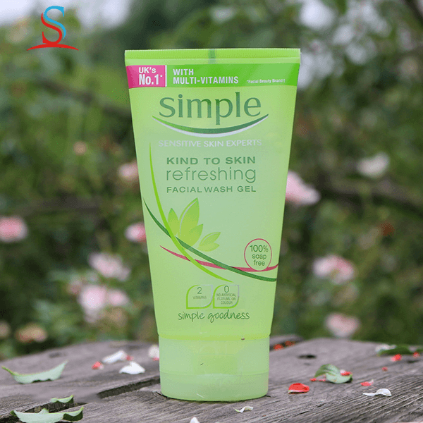 Sữa rửa mặt simple kind to skin refreshing facial wash gel 1