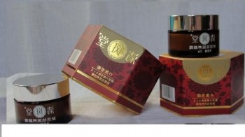 Kem Vua Khử Nám Nhật Bản