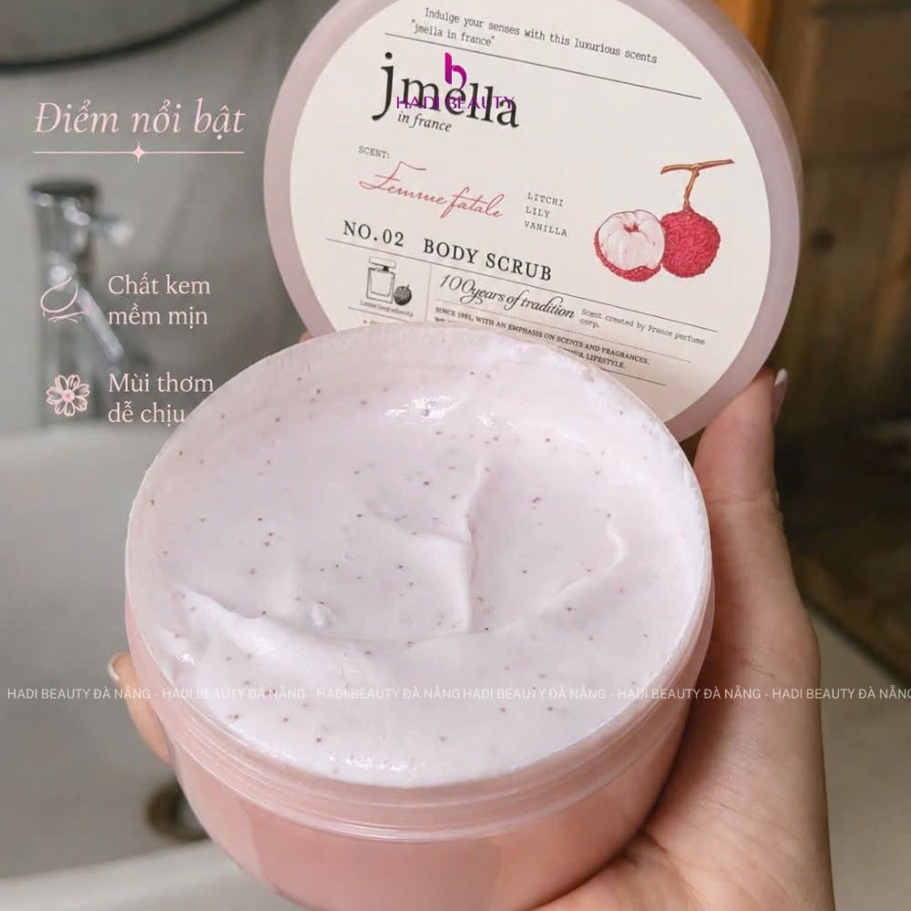 Set quà tẩy da chết body Jmella + bông